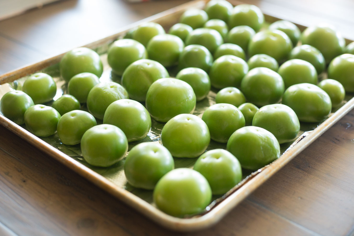 Fresh tomatillos