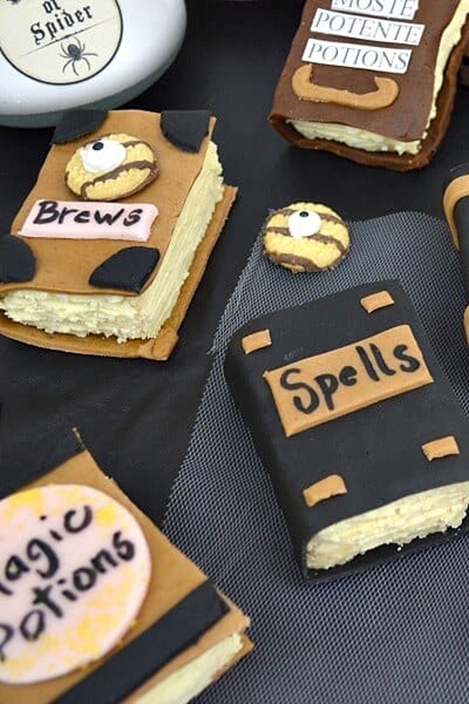 little spell books made from cookies