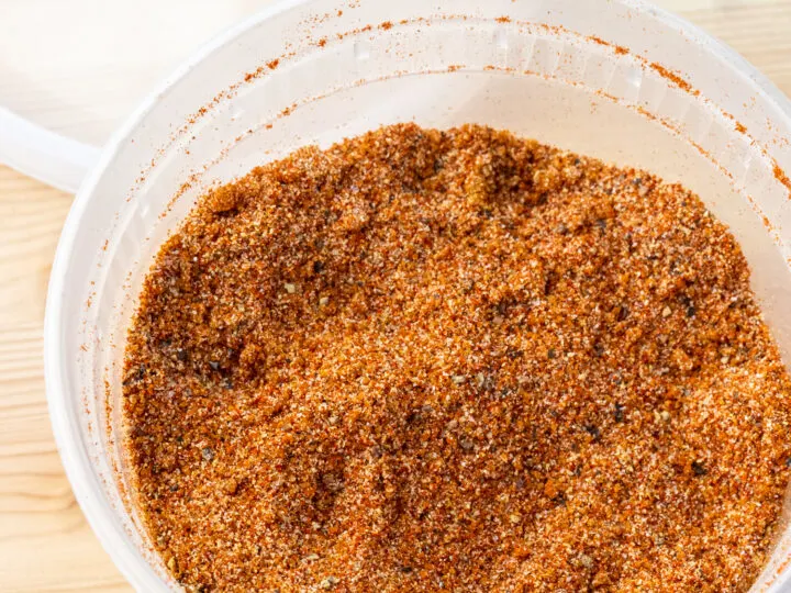 A close up of a jar of smoked ham rub from scratch