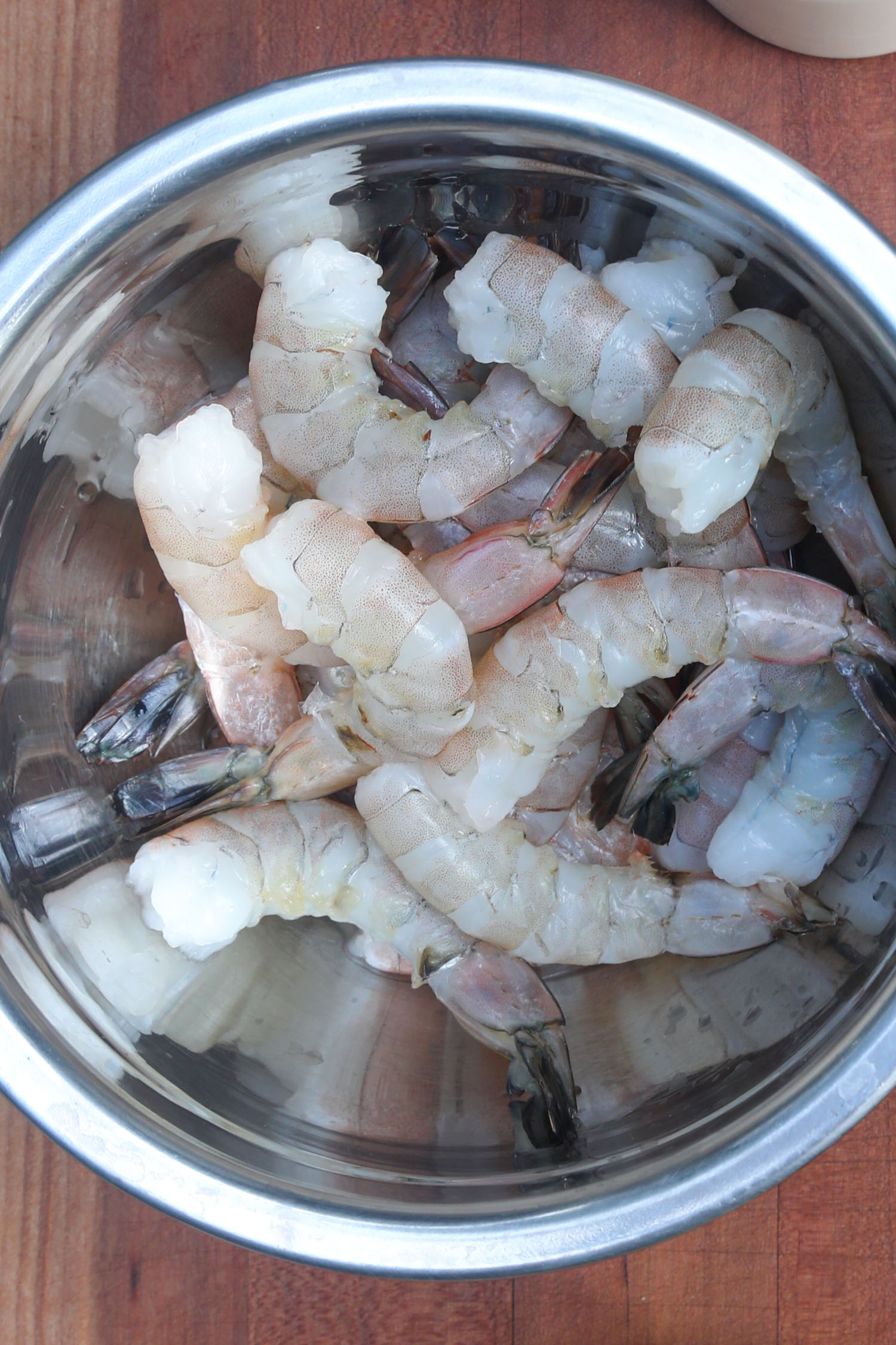 Raw shrimp in a bowl